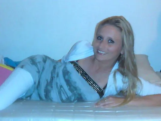 saskiaaa image 0